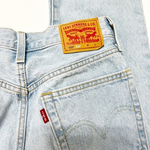 Levis Womens 501 Light Wash Floral Patch Distressed Mid Rise Denim Jeans Size 24 - Picture 7 of 10